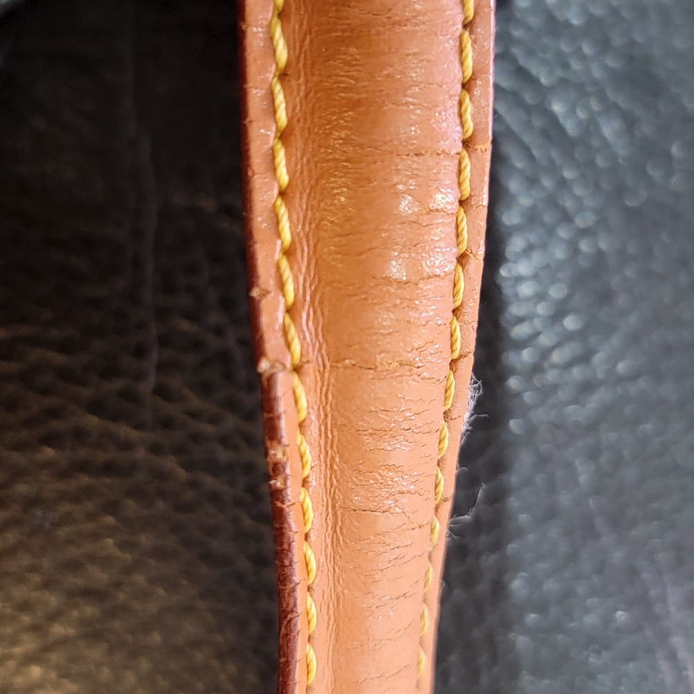 EUC Authentic Louis Vuitton Alma MM Brown Epi w/ extendable Strap - Picture 8 of 16